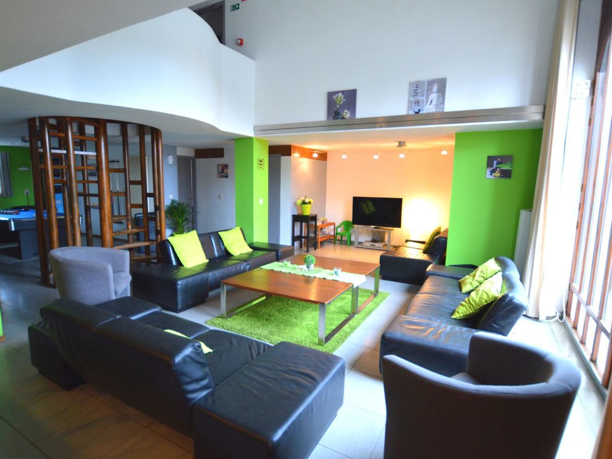 Charming Farmhouse In Waimes With Pool エクステリア 写真